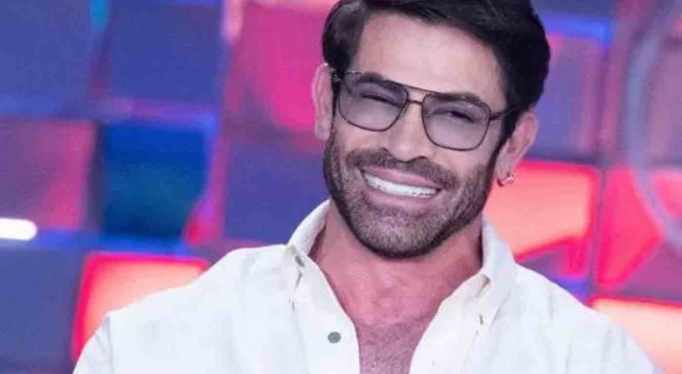 Gianni Sperti non le manda a dire: ecco il suo duro attacco al cavaliere di Uomini e Donne