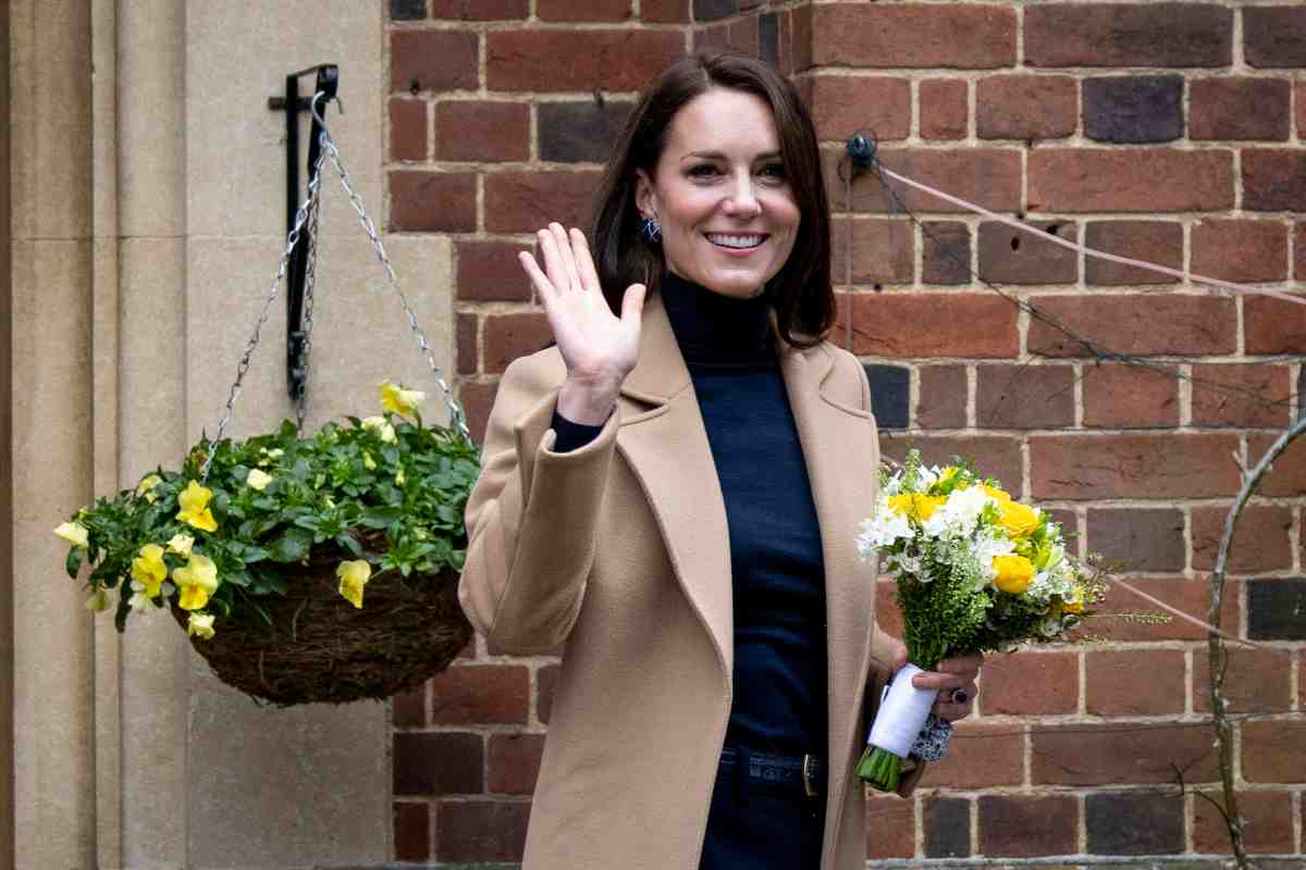 Kate Middleton fa la spesa con William: il racconto esclusivo del commesso. "Ecco come stava"