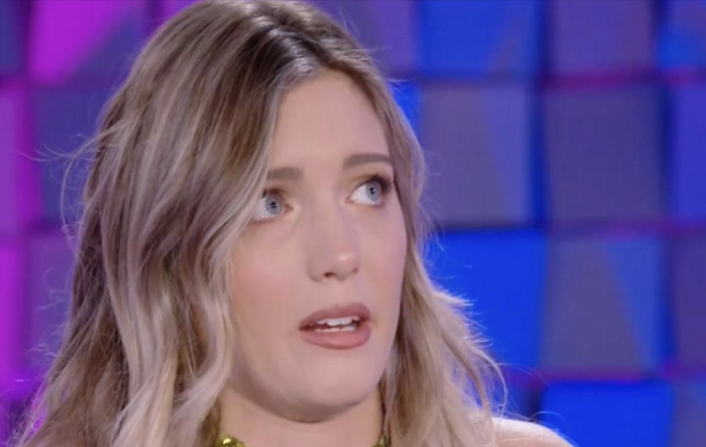Vacanze bollenti: l'ex vippona sorpresa con l'ex di Anita Olivieri. Ecco chi è la misteriosa fidanzata di Edoardo Sanson