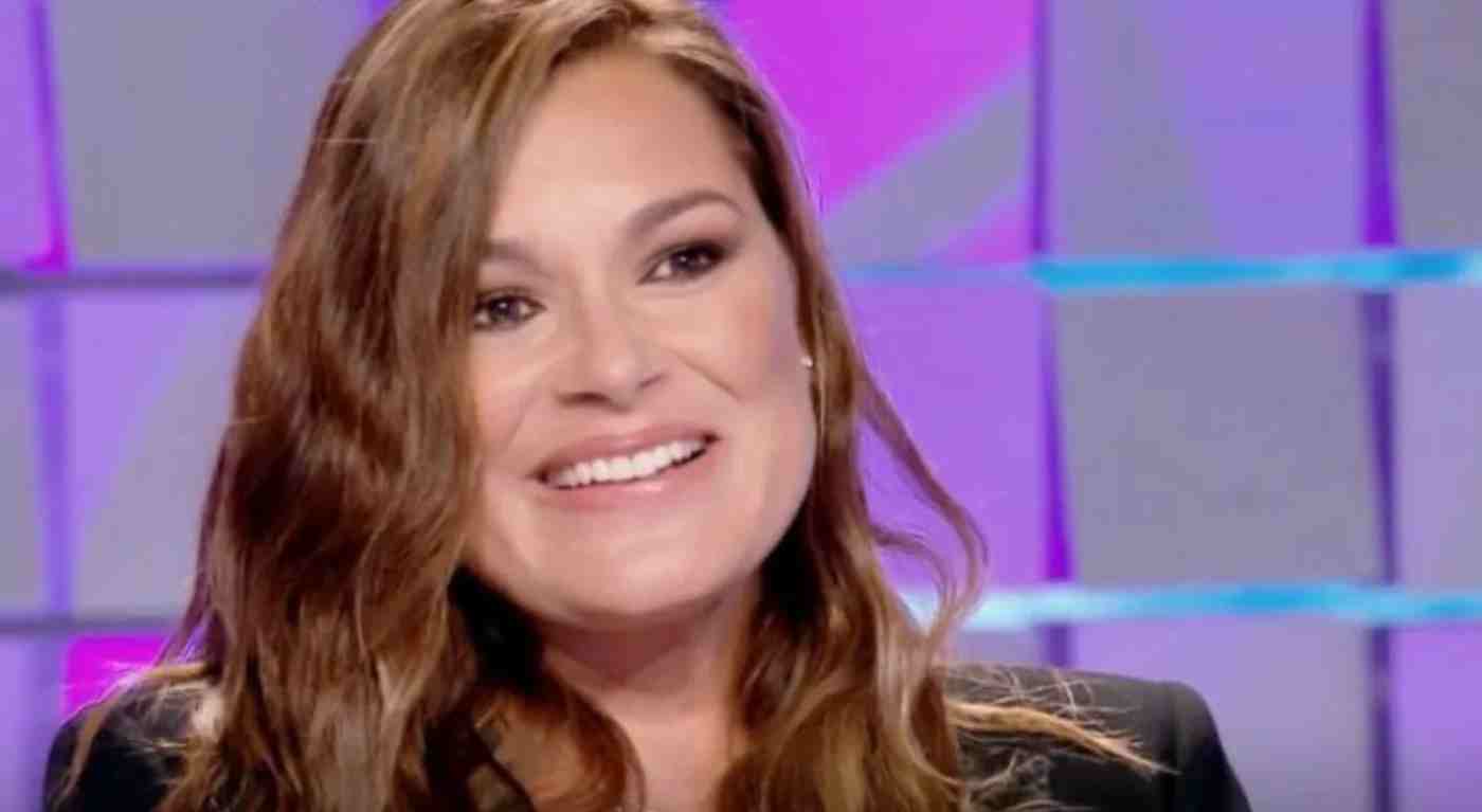 Alena Seredova bersagliata dopo Verissimo: "Sembra un barile" - Lei risponde così