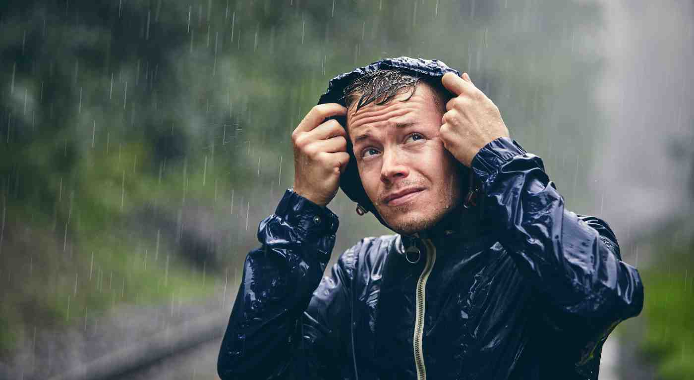 Meteo, addio sole | Temporali e grandine devastano il weekend: dettagli METEO