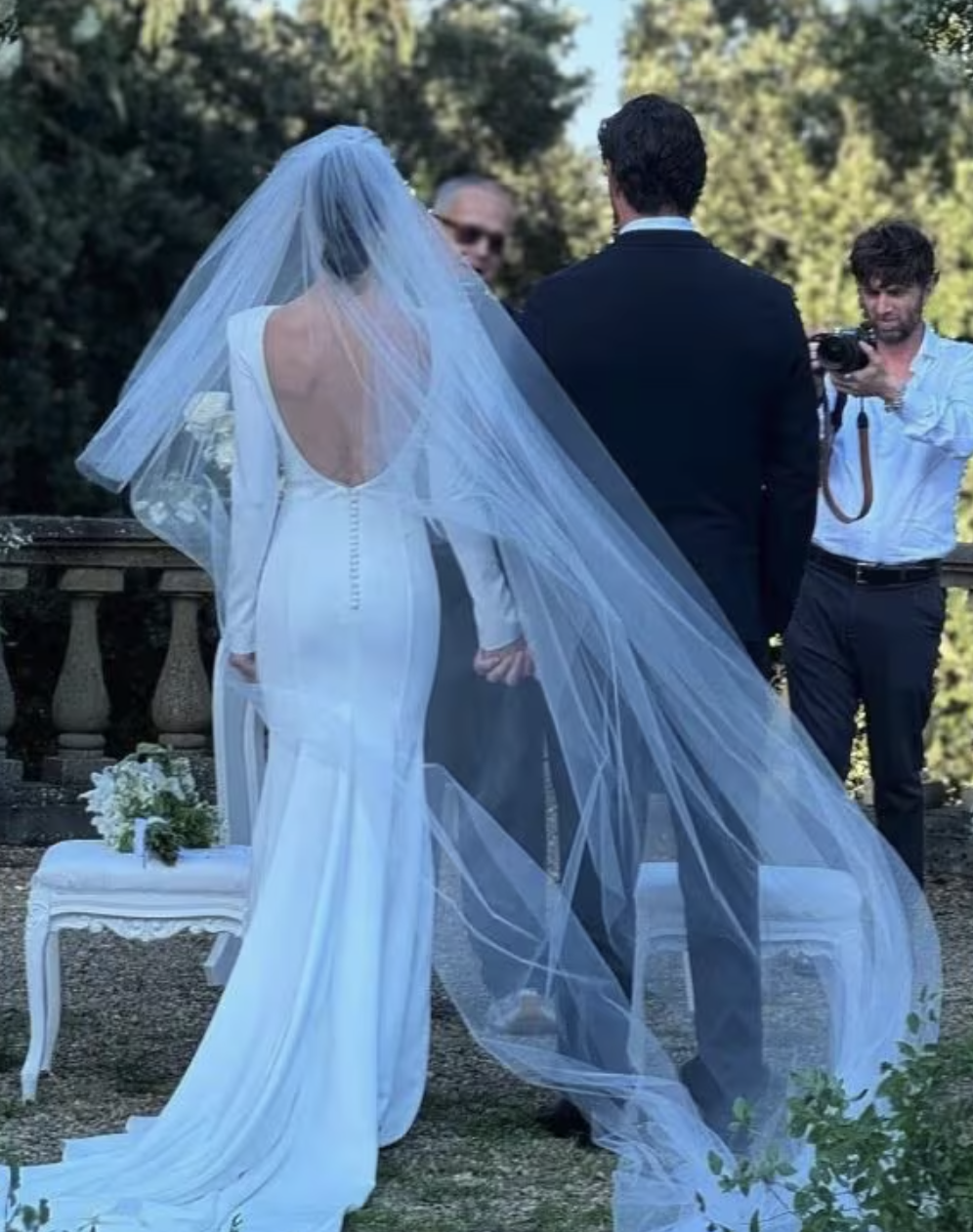 Cecilia Rodriguez e i tre abiti del suo matrimonio: tra lusso e splendore, ma a quale prezzo?