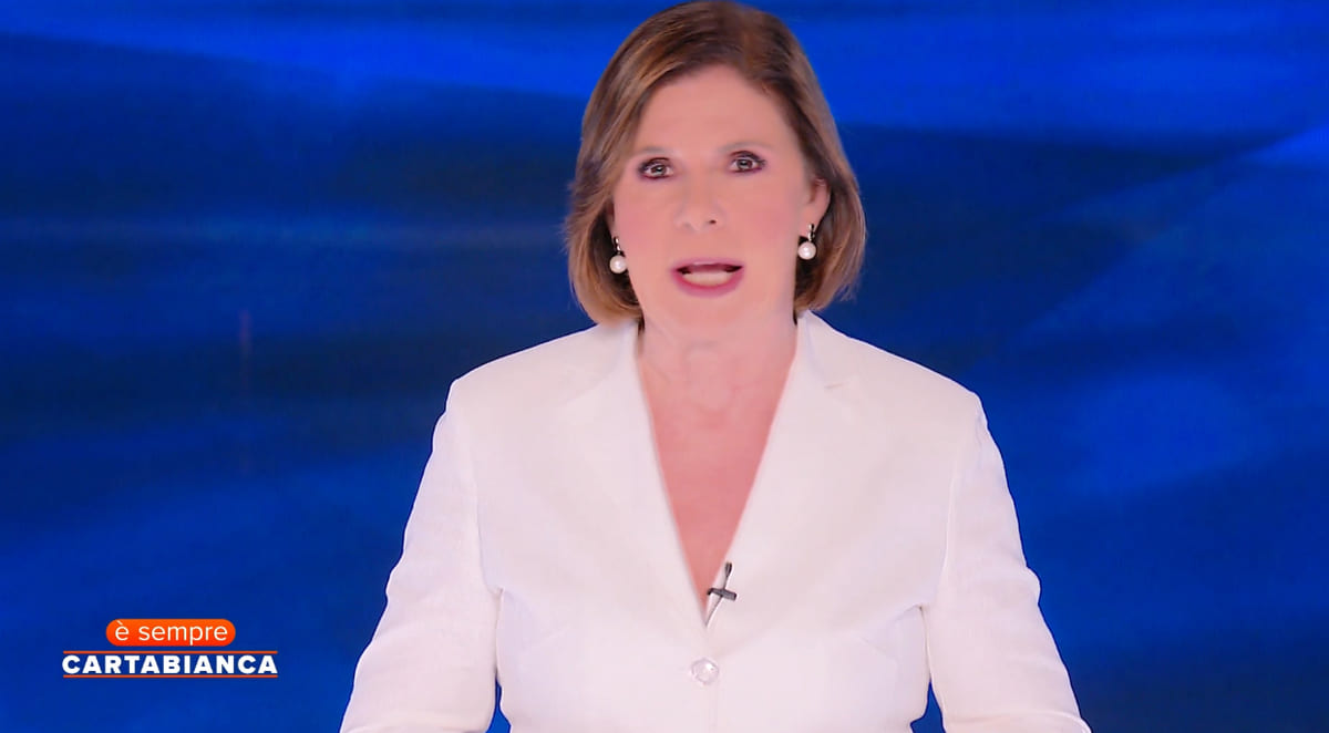 Bianca Berlinguer in diretta: la frecciata alla Rai e l’elogio a Mediaset | Le sue parole di fuoco