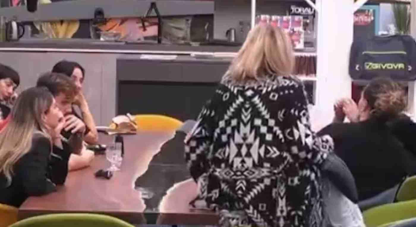 Caos al GF: la frase di Giglio