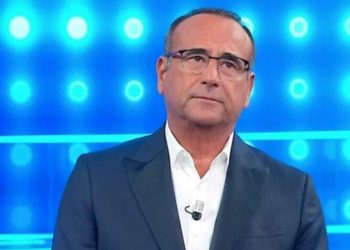 “Sentivo il bisogno di dirlo”. Tale e Quale Show si apre così: Carlo Conti commuove il pubblico