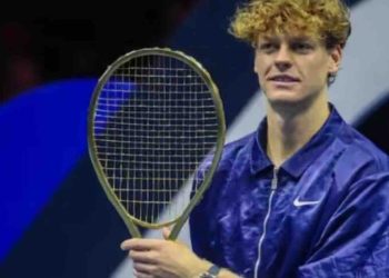 Un trionfo d’oro per Jannik Sinner: il valore incredibile della sua racchetta